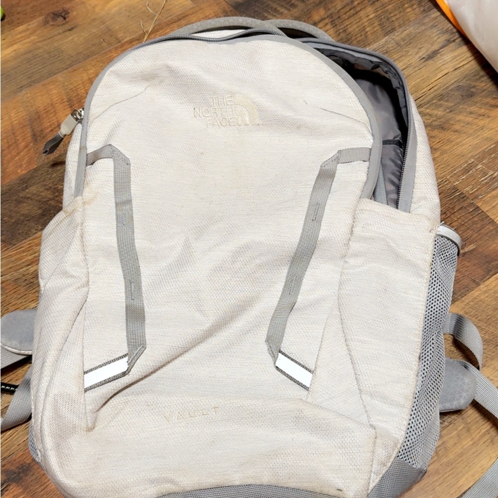 The North Face Men's Beige and Gray Backpack
